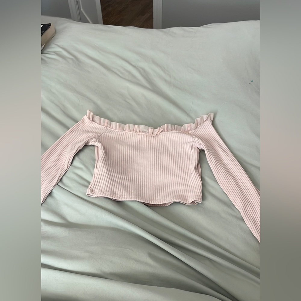 Cute off shoulder crop top